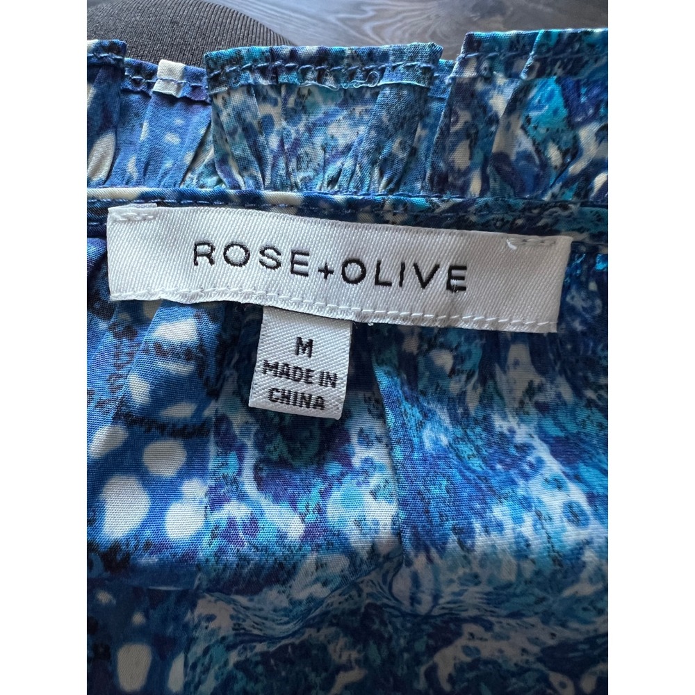 Rose + Olive Blue Floral Smocked Puff Sleeve Blouse Womens Medium Split Neck Top - Picture 3 of 4
